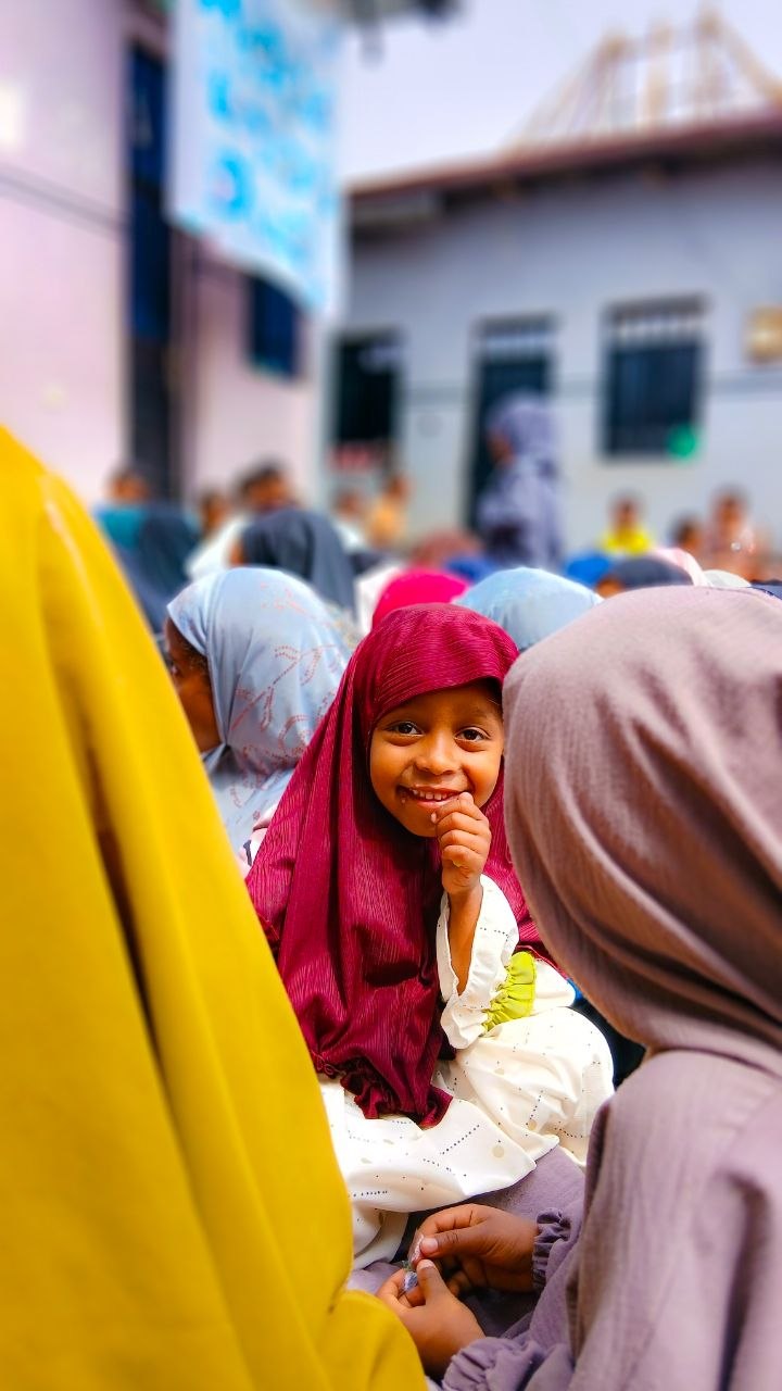 Students learning Quran at An-Nehl Madressa